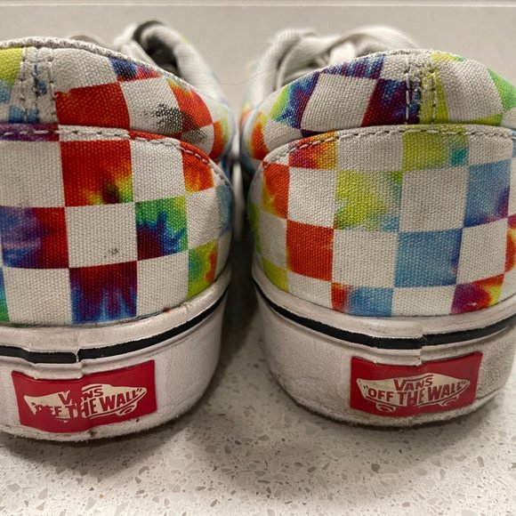 Vans Comfy Cush Size 6.5 Womens Checkered Rainbow- Step into colorful comfort! - Picture 4 of 5